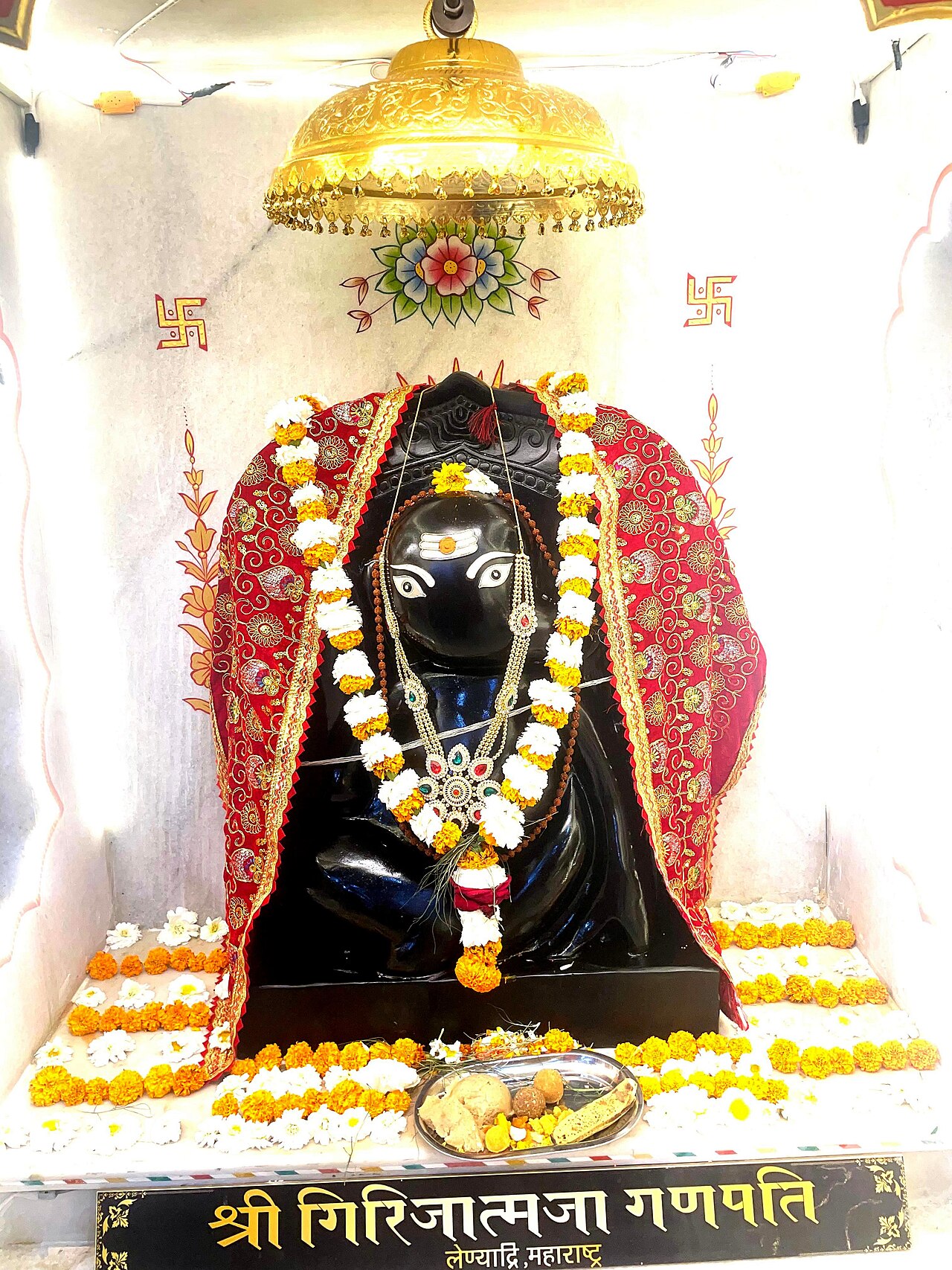 Girijatmaj Ganesha murti, Lenyadri